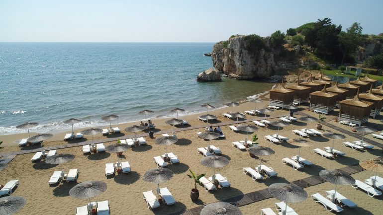 Akdenizin en güzel koyunda muhteşem bir tatil: Mavi Beyaz Butik Otel&Beach