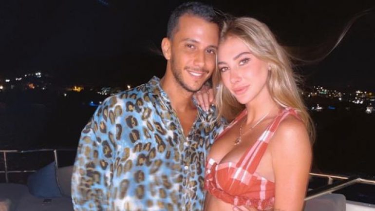 Şeyma Subaşı ve Mohammed Alsaloussi Mısır’da! Plajda öpüştükleri anları paylaştı