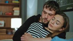 Aras Bulut İynemli ve Damla Sönmez’in aşk yaşadığı iddiasına jet yanıt