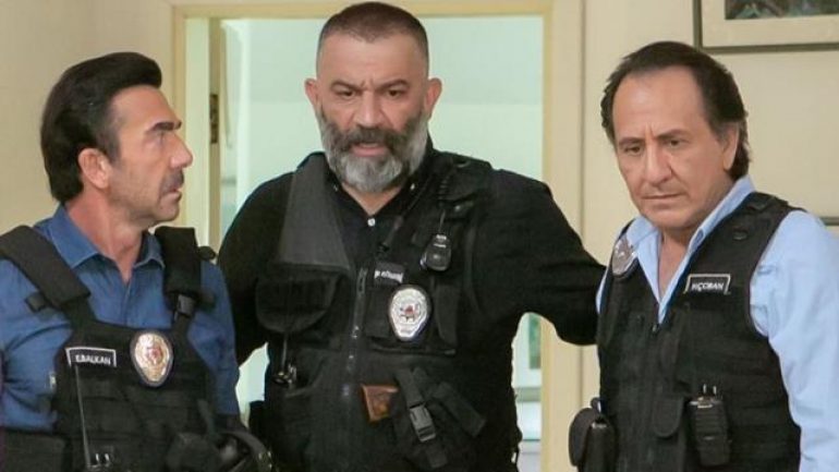 Özgür Ozan, yeni sezon öncesi imajıyla şaşırttı