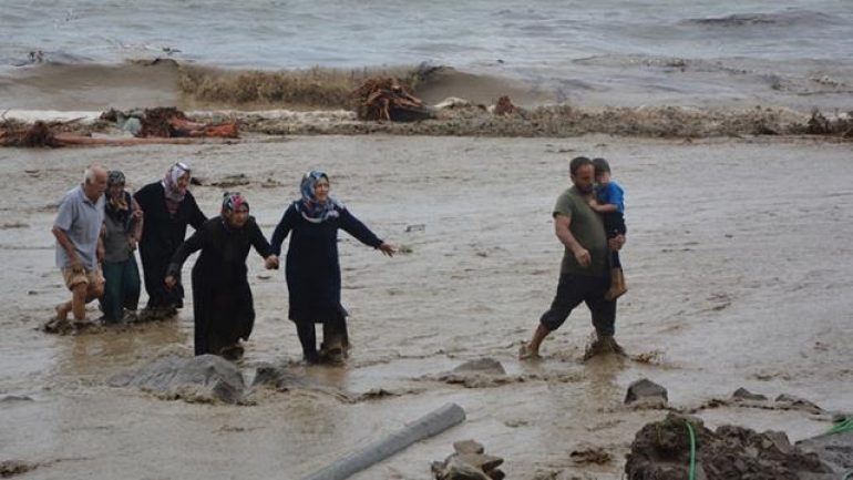 Sel felaketinde bilanço ağırlaşıyor! Ölü sayısı 11’e yükseldi