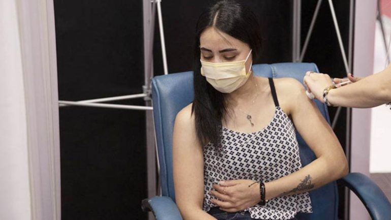 Koronavirüs rehberi güncellendi! İki doz aşı olana karantina yok