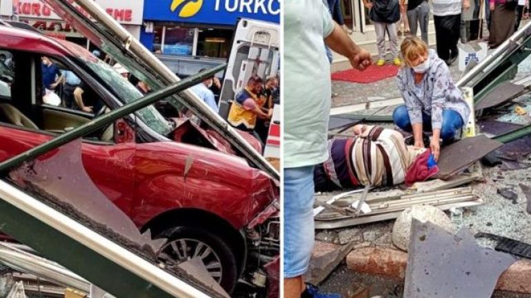 İstanbul’da ticari araç, yolcu durağına daldı: 1 ölü, 7 yaralı