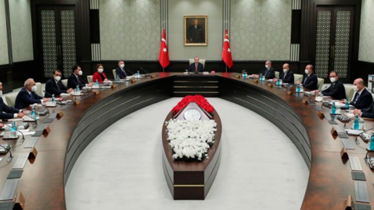 Kabine bugün toplanıyor! Öncelikli gündem: AVM ve restoranlara girişte test zorunluluğu gelecek mi?