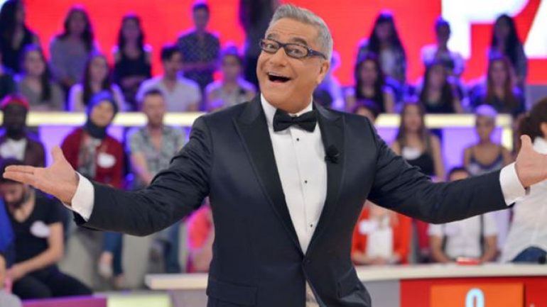 Mehmet Ali Erbil, kendisinden 40 yaş küçük Türkmenistanlı sevgilisiyle görüntülendi