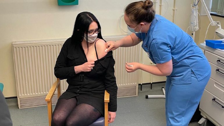 Vali Yerlikaya İstanbul’daki aşılanma oranlarını paylaştı! İşte son durum