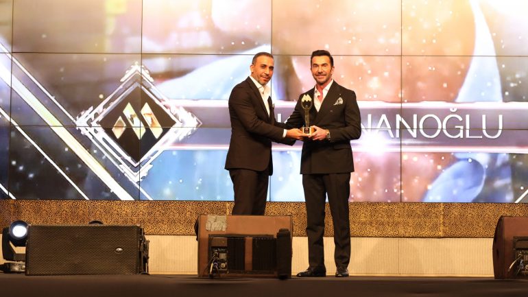 Yılın Erkek Televizyon Oyuncusu “İlker İnanoğlu”