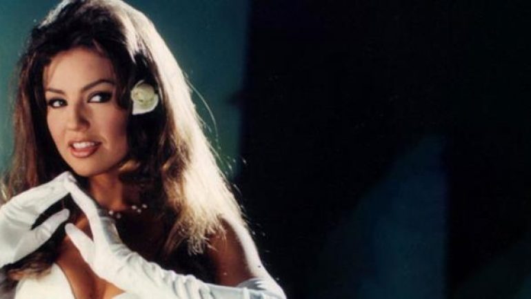 Rosalinda’nın gamzeli güzeli Thalia son haliyle herkesi büyüledi