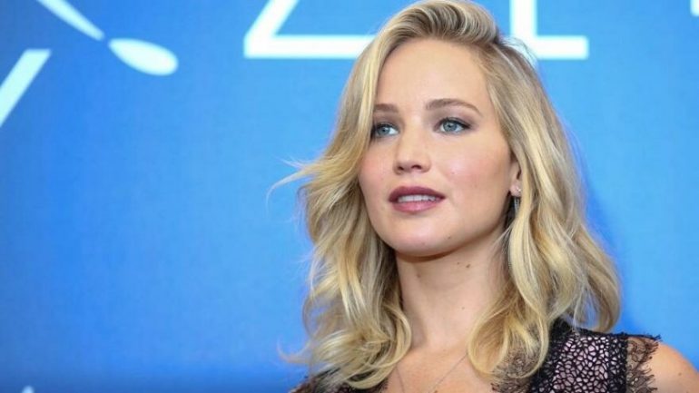Jennifer Lawrence’den canlı yayında şaşkınlık yaratan cinsel ilişki itirafı!