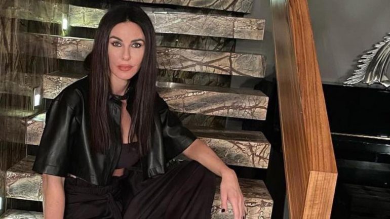 Defne Samyeli’den, Sezen Aksu’ya destek: Çapsız insanlar