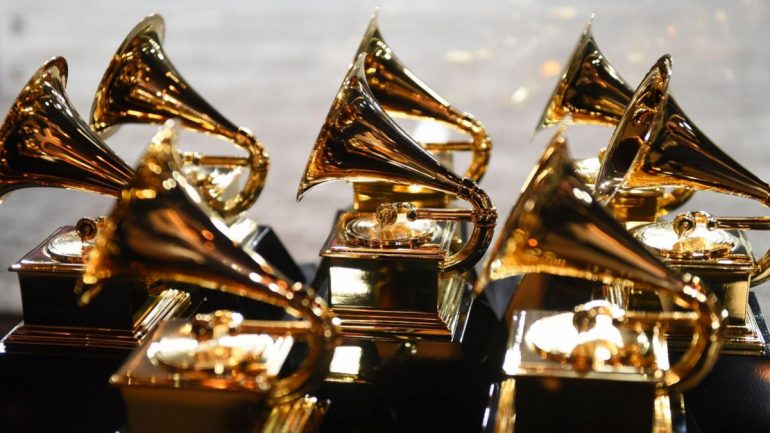 2022 Grammy Ödül töreninde şıklık yarışı!
