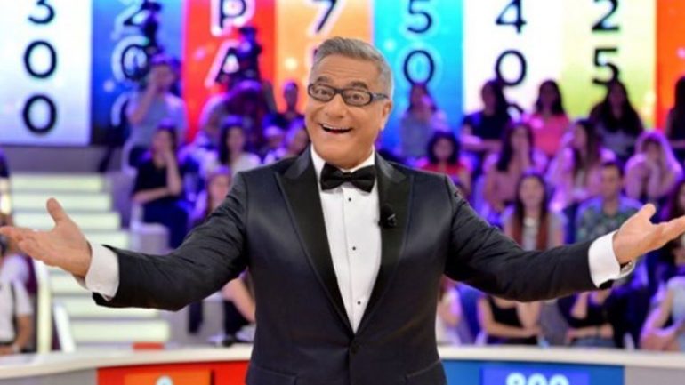 Mehmet Ali Erbil’den Çarkıfelek müjdesi