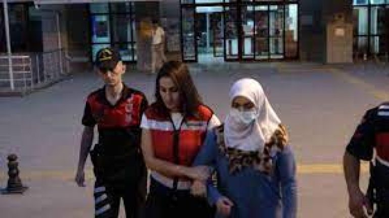 2 yaşındaki kızını bıçaklayarak katleden anne, ifade verdi