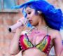 Amerikalı rap şarkıcısı Saweetie fena frikik verdi!