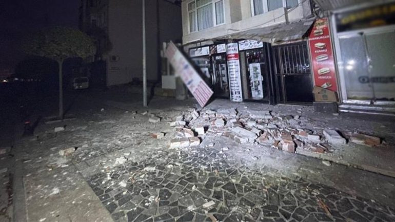 Düzce depremi 700 bin dinamitin patlamasına eşdeğer