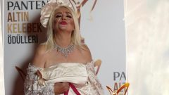 Altın Kelebek’e damga vuran fotoğraf! Afrodit’in duruşu, herkesin aklına aynı şeyi getirdi