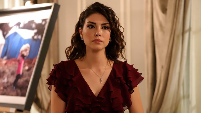 Deniz Baysal’ı öfkelendiren çirken iddia: “Cadı avına mı çıktınız?”