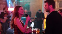 Serenay Sarıkaya’dan Aile’de Yaramızda Kalsın sürprizi…