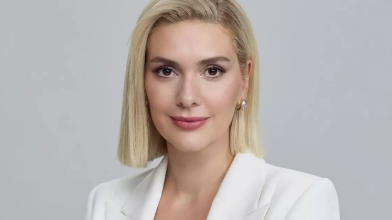 Bergüzar Korel’in makyajsız pozu gündem oldu!