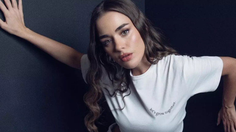 Bensu Soral’ın ilk dizisi çok başka çıktı! Estetiksiz halini görenler küçük dilini yuttu