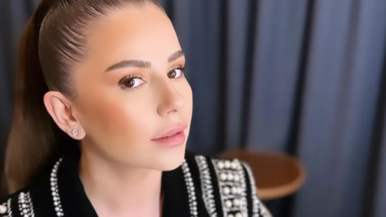 Merve Özbey’den yetim kız çocukları için anlamlı hareket