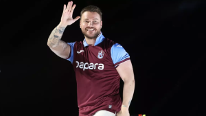 Kültür Yolu Festivali’nde sahne alan Sinan Akçıl’dan Trabzonspor sürprizi