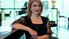 Güzel Gülüşlerin Kraliçesi: Sonay Öztan Gökhan