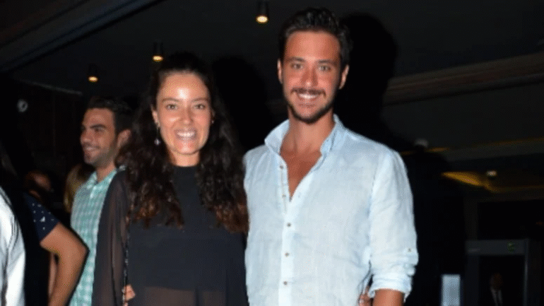 Boşanma kararının almışlardı… Sürpriz aile paylaşımı